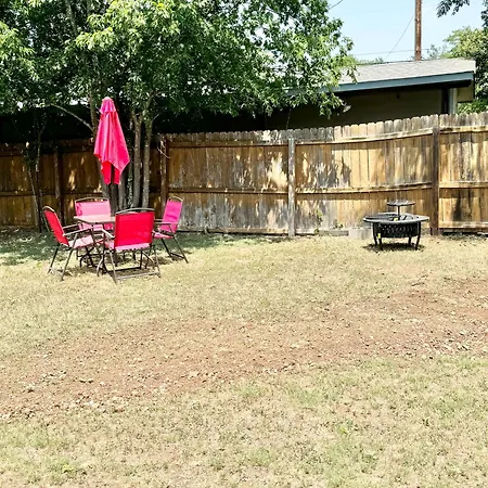 Charming Rt 66 Tiny Cabin-Mins To Main St Bandera Exterior foto