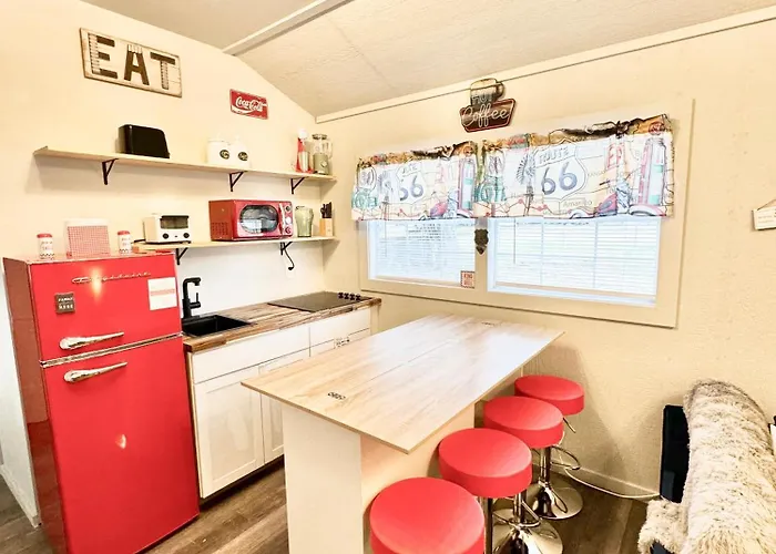 Charming Rt 66 Tiny Cabin-Mins To Main St