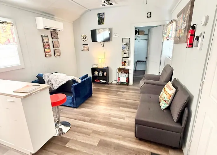 Charming Rt 66 Tiny Cabin-Mins To Main St