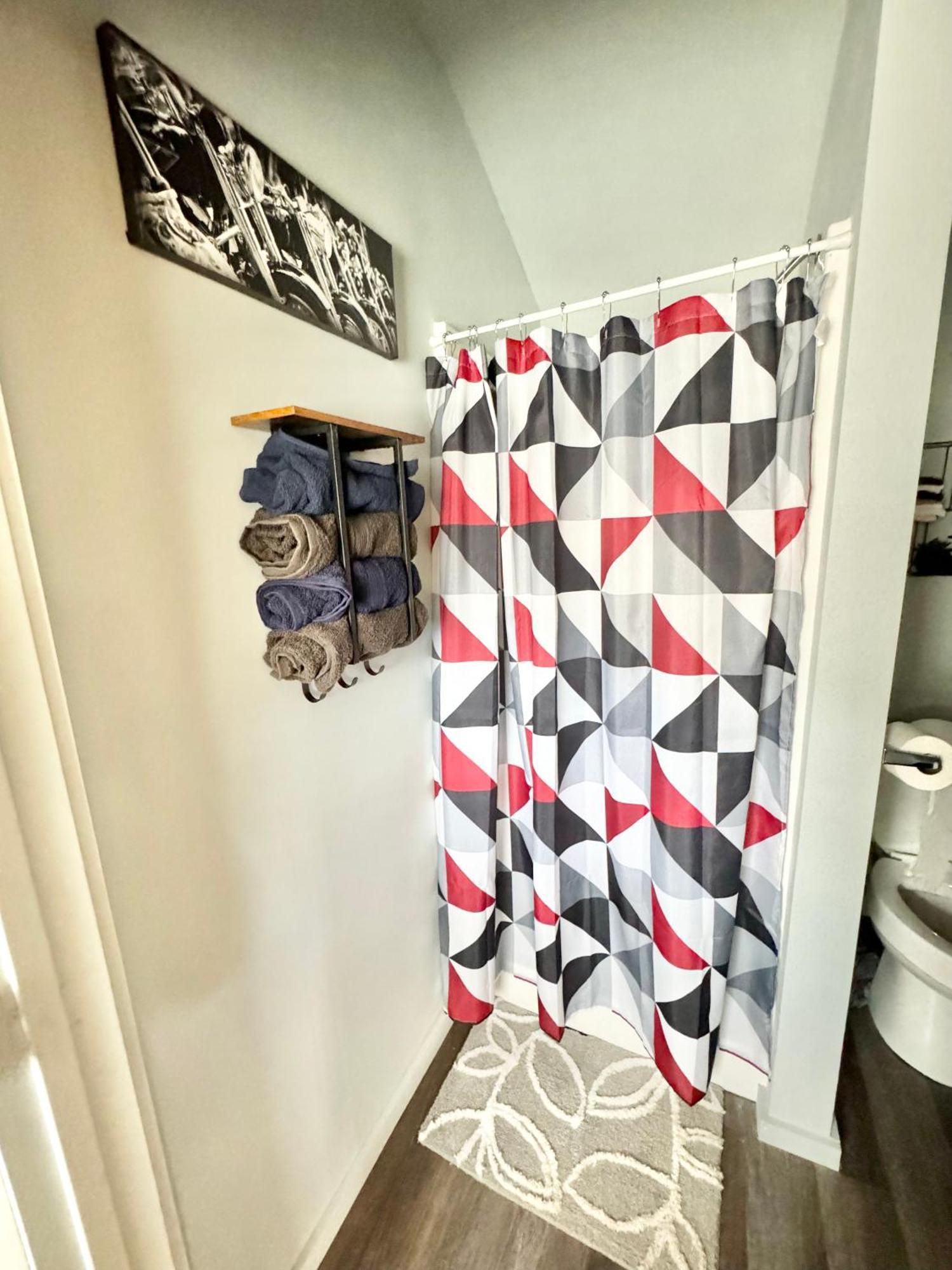 Charming Rt 66 Tiny Cabin-mins To Main St Bandera